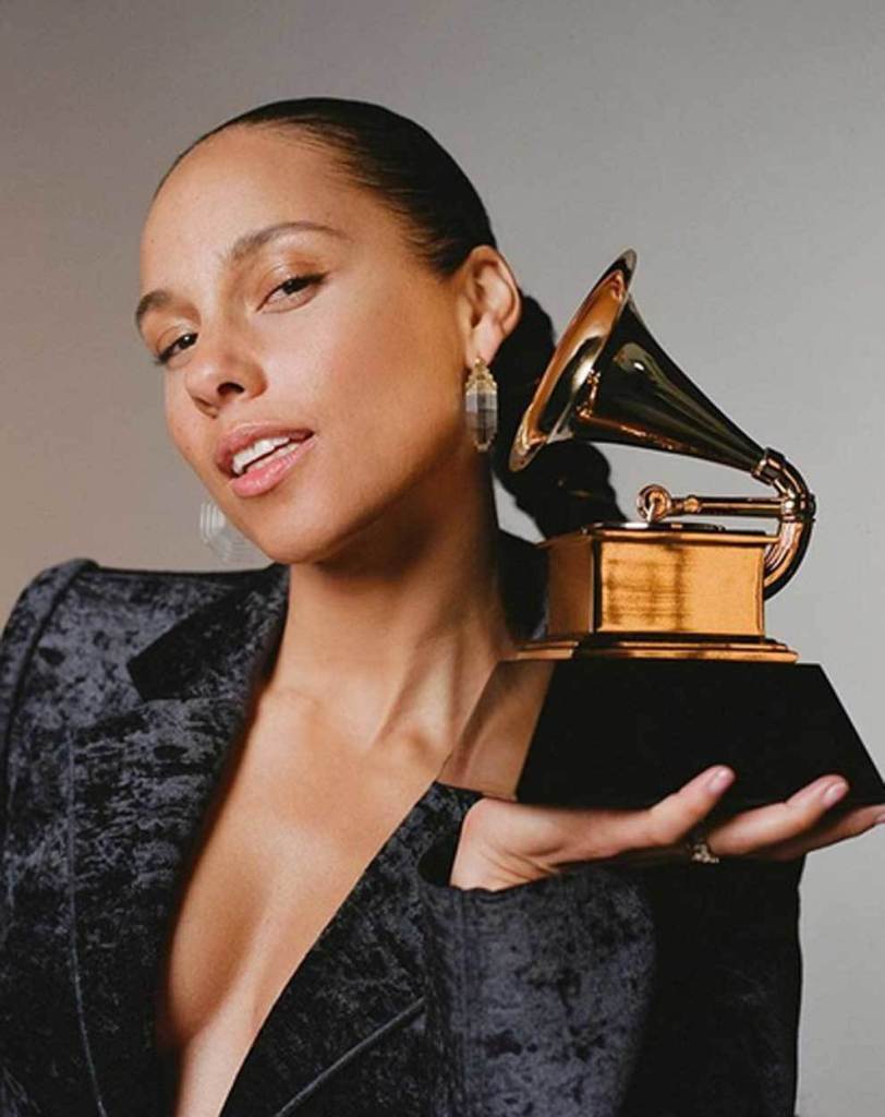alicia kiss grammy